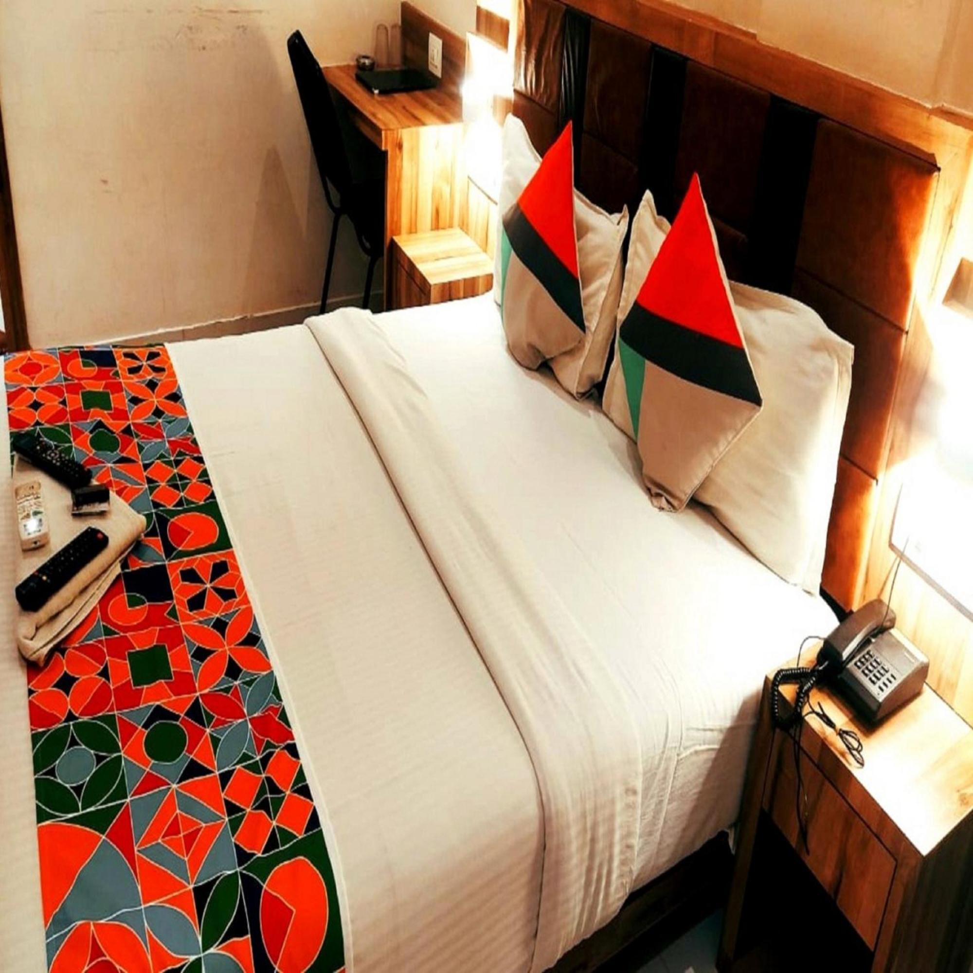 Gateway Inn Mumbai Exterior photo